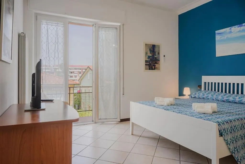 The Sea Of Viareggio Apartment Italy